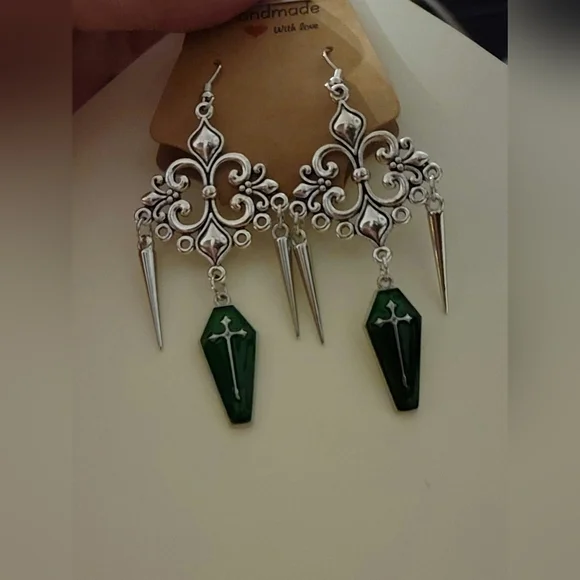 Green Coffin Dangle Earrings w/ Silvertone Spikes Gothic Handmade Punk Emo Goth - Picture 9 of 10